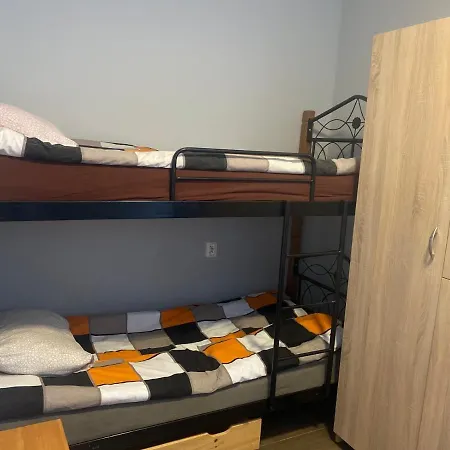 Pracowniczy Orbita 호스텔 *